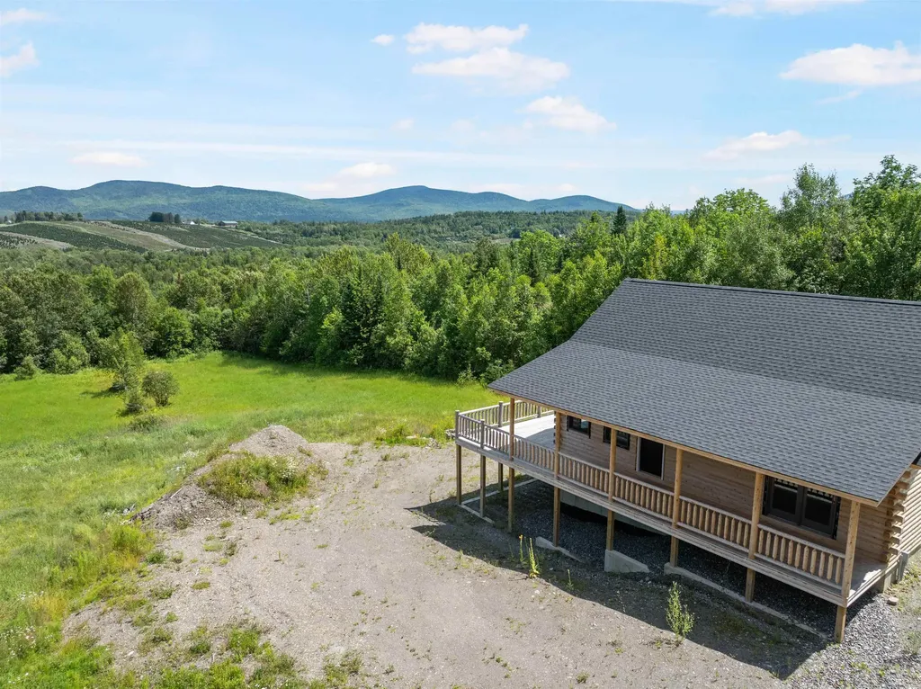 986 Fish Pond Road Columbia NH 03576