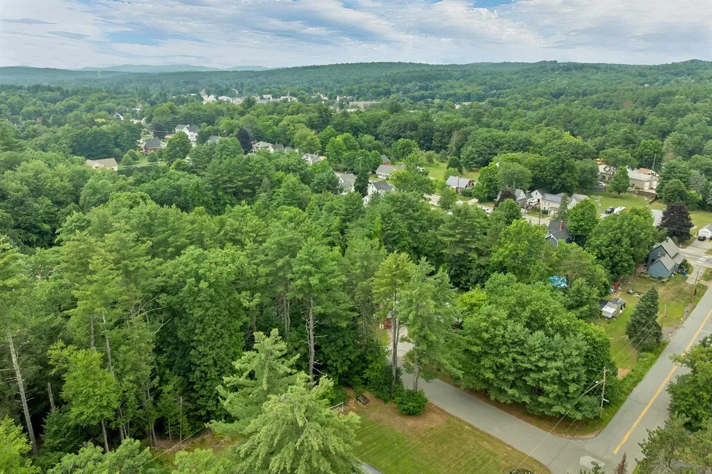 4 Highland Avenue Goffstown NH 03045