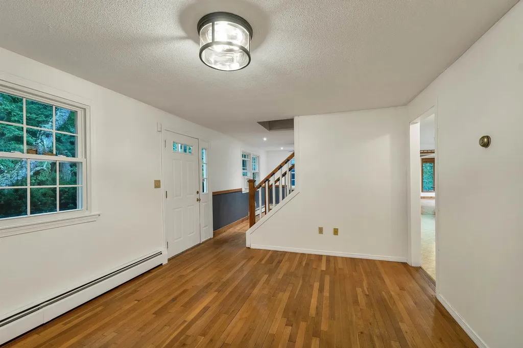 4 Highland Avenue Goffstown NH 03045