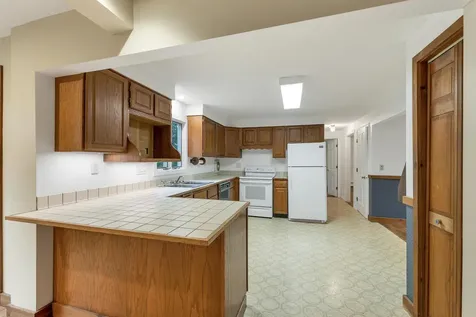 4 Highland Avenue Goffstown NH 03045