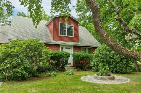 4 Highland Avenue Goffstown NH 03045