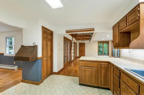 4 Highland Avenue Goffstown NH 03045