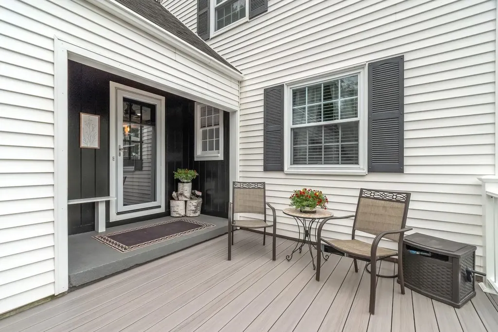 8 Kimball Avenue Plaistow NH 03865