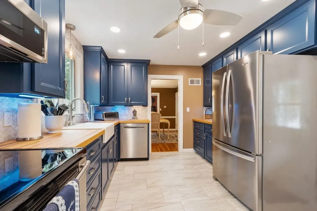 8 Kimball Avenue Plaistow NH 03865