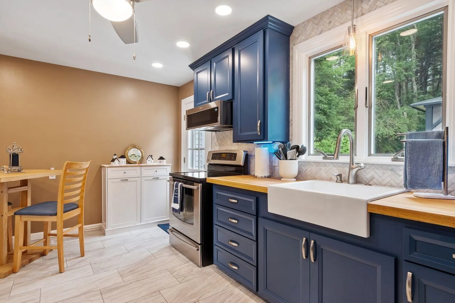 8 Kimball Avenue Plaistow NH 03865
