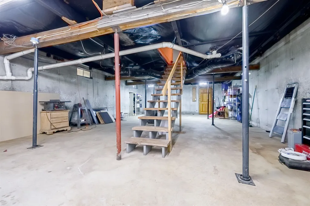 20 Riverside Drive Fremont NH 03044