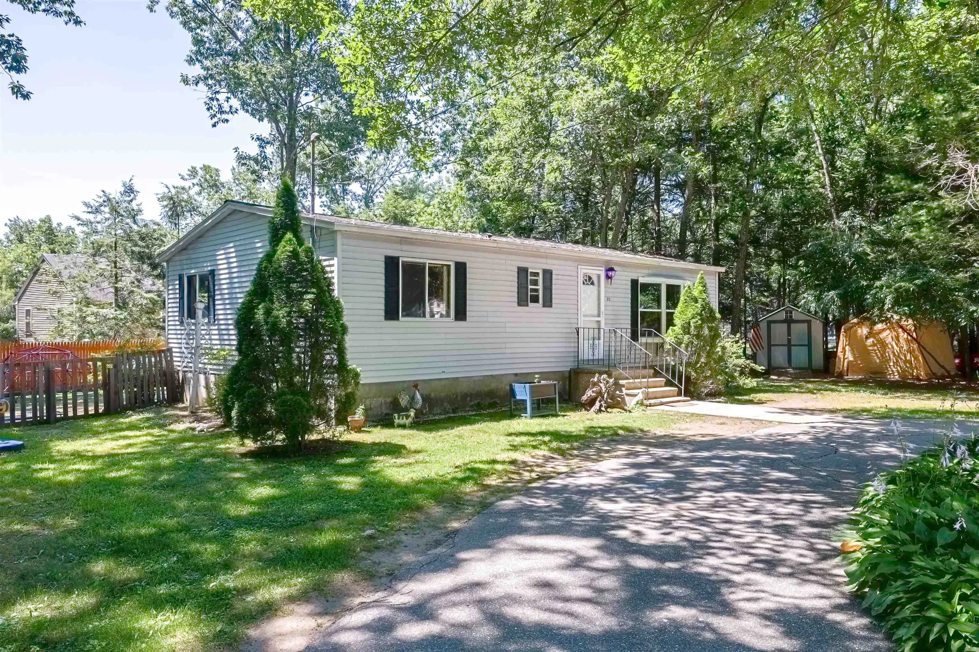 20 Riverside Drive Fremont NH 03044