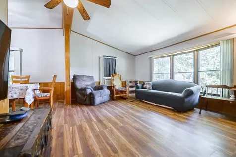 20 Riverside Drive Fremont NH 03044
