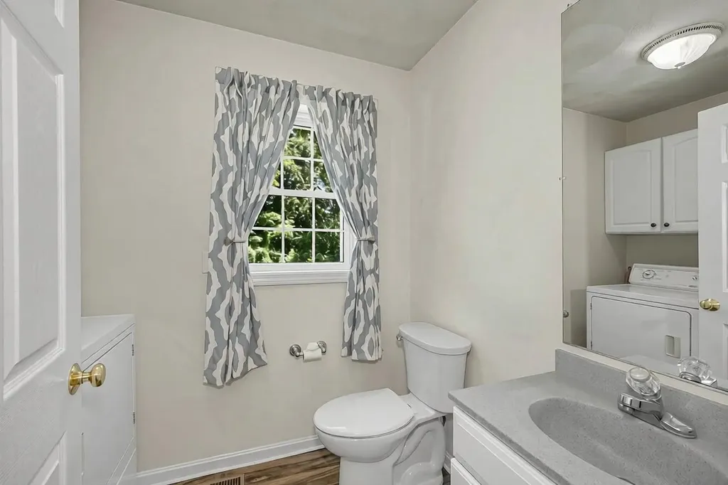 770 Mammoth Road Pelham NH 03076