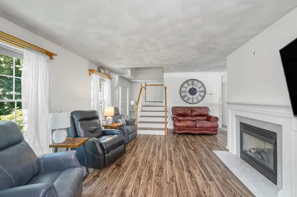 770 Mammoth Road Pelham NH 03076
