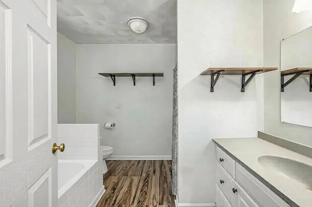 770 Mammoth Road Pelham NH 03076