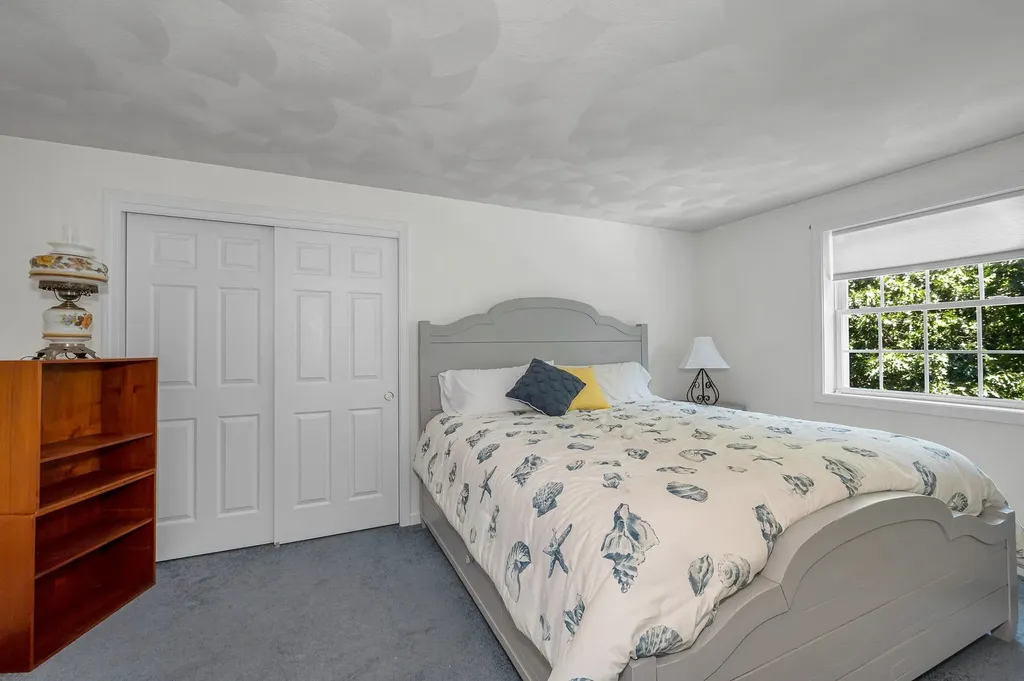 770 Mammoth Road Pelham NH 03076