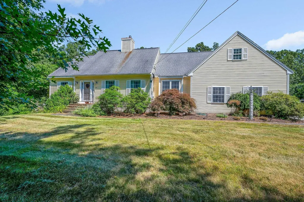 770 Mammoth Road Pelham NH 03076