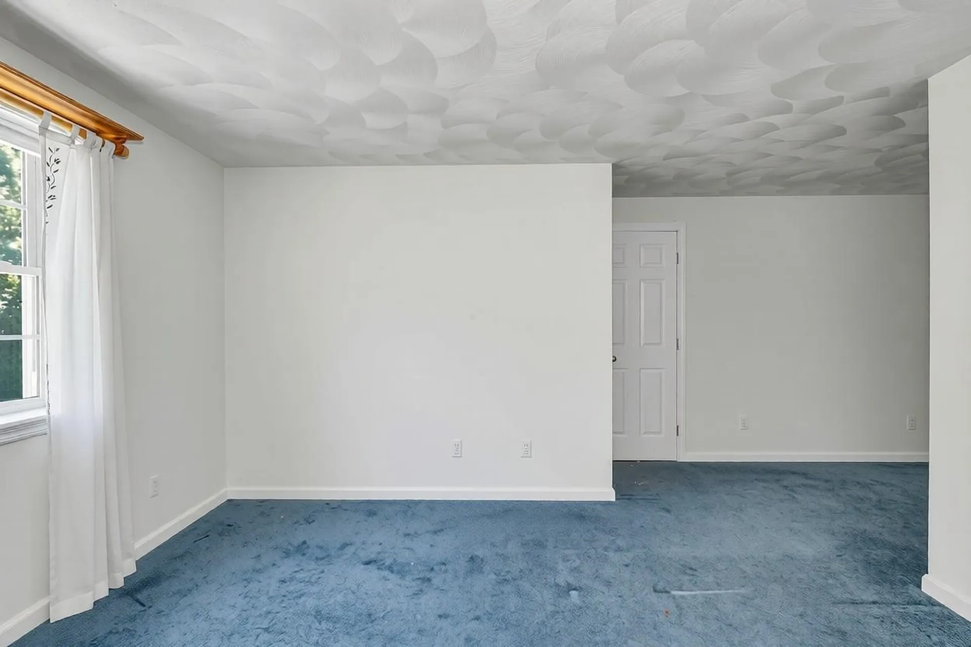 770 Mammoth Road Pelham NH 03076