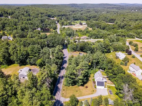 770 Mammoth Road Pelham NH 03076