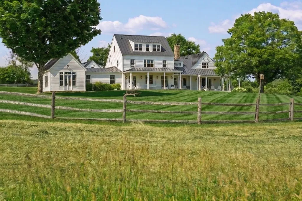 83 Town Farm Hill Road Hartland VT 05048
