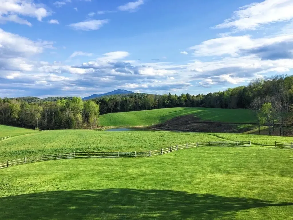83 Town Farm Hill Road Hartland VT 05048