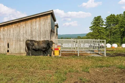 83 Town Farm Hill Road Hartland VT 05048
