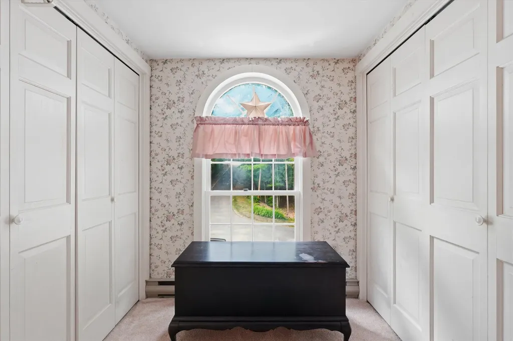 17 Woodhill Road Bow NH 03304