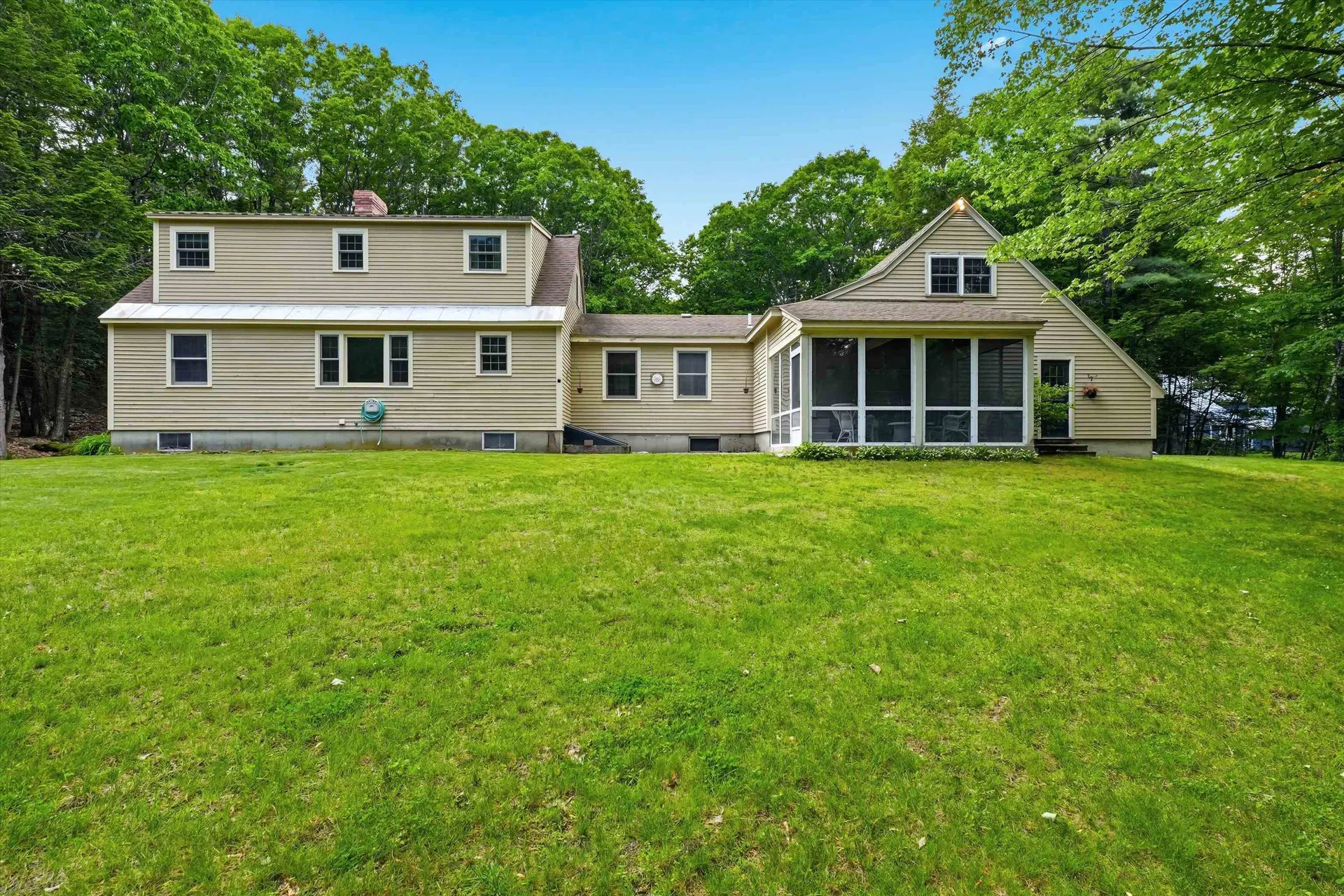 17 Woodhill Road Bow NH 03304