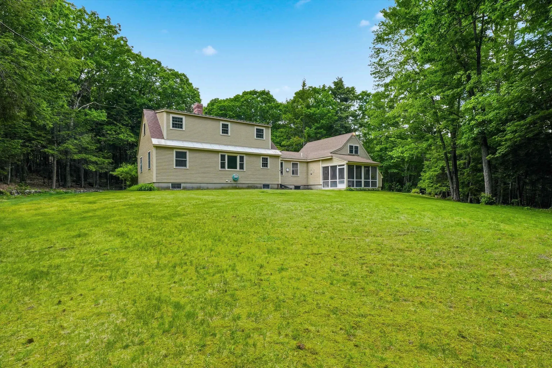 17 Woodhill Road Bow NH 03304