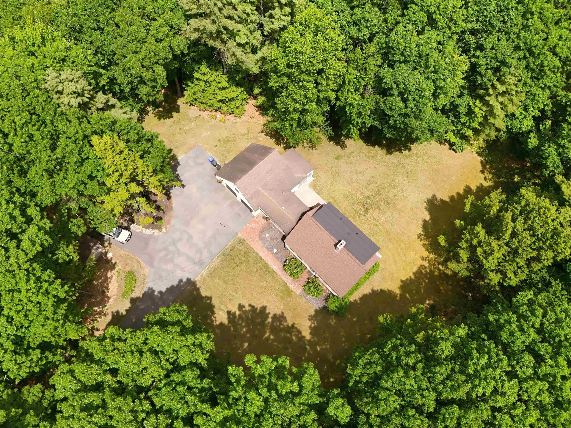 17 Woodhill Road Bow NH 03304