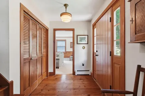 17 Woodhill Road Bow NH 03304