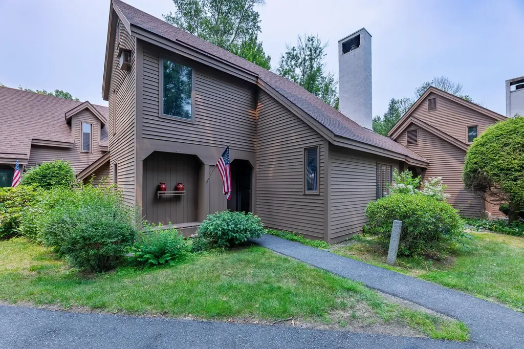807 Murphy's Road Hartford VT 05059