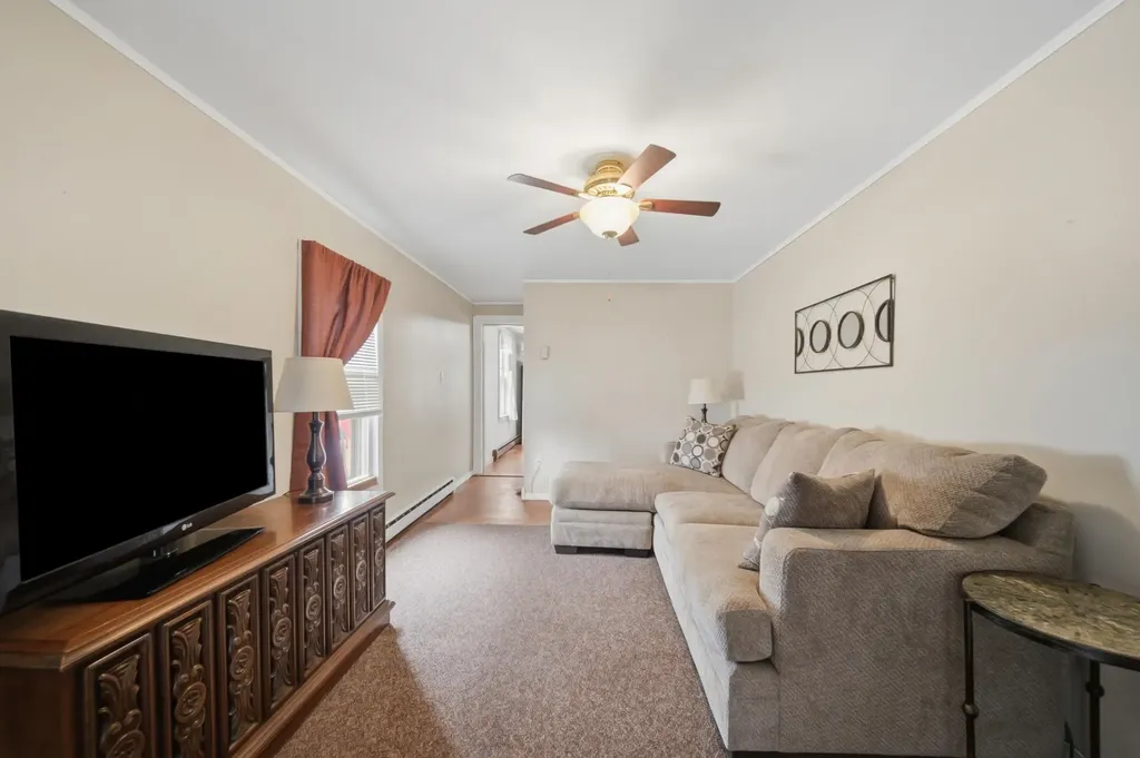 28 New Dunstable Road Nashua NH 03060