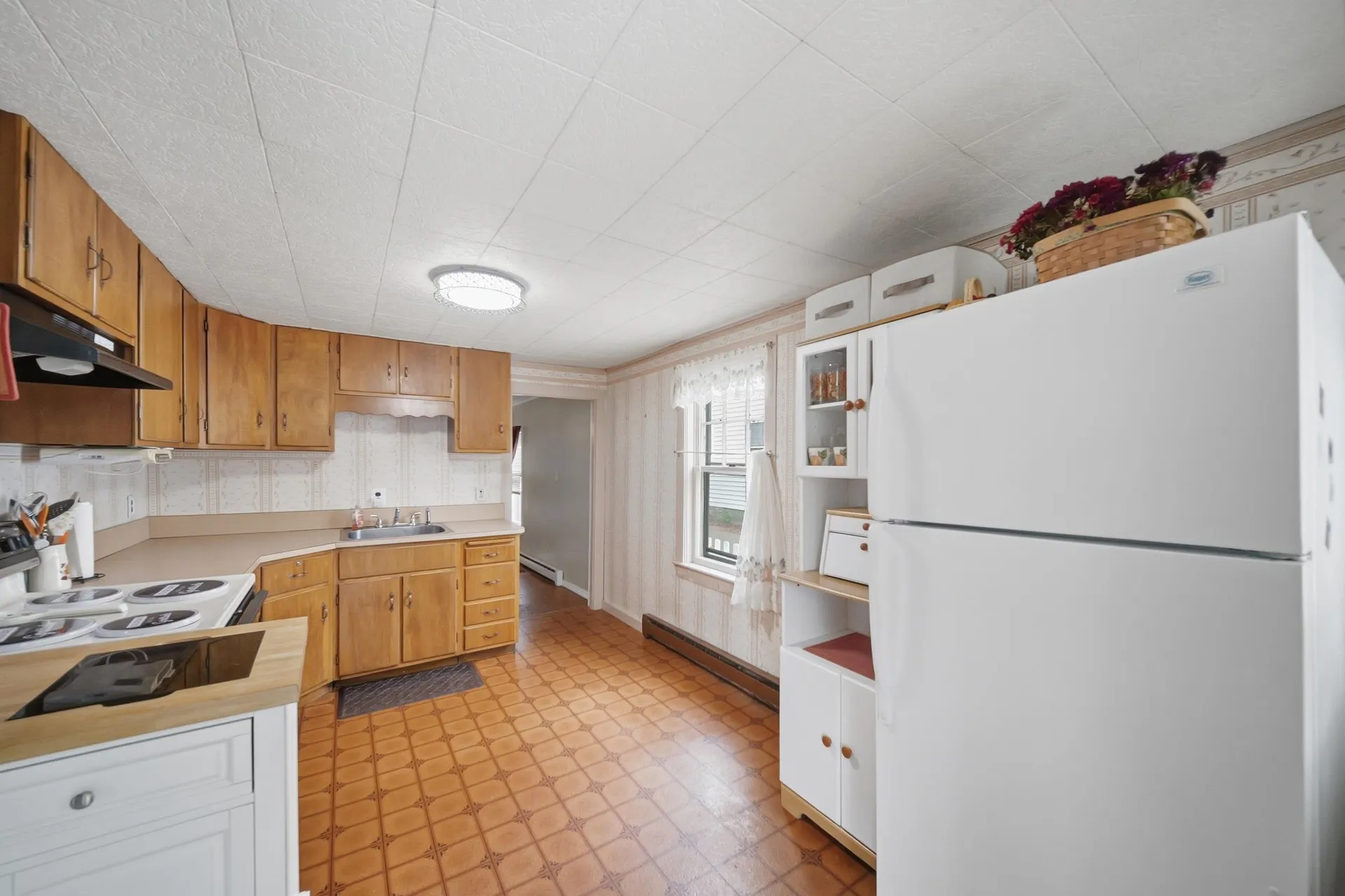 28 New Dunstable Road Nashua NH 03060