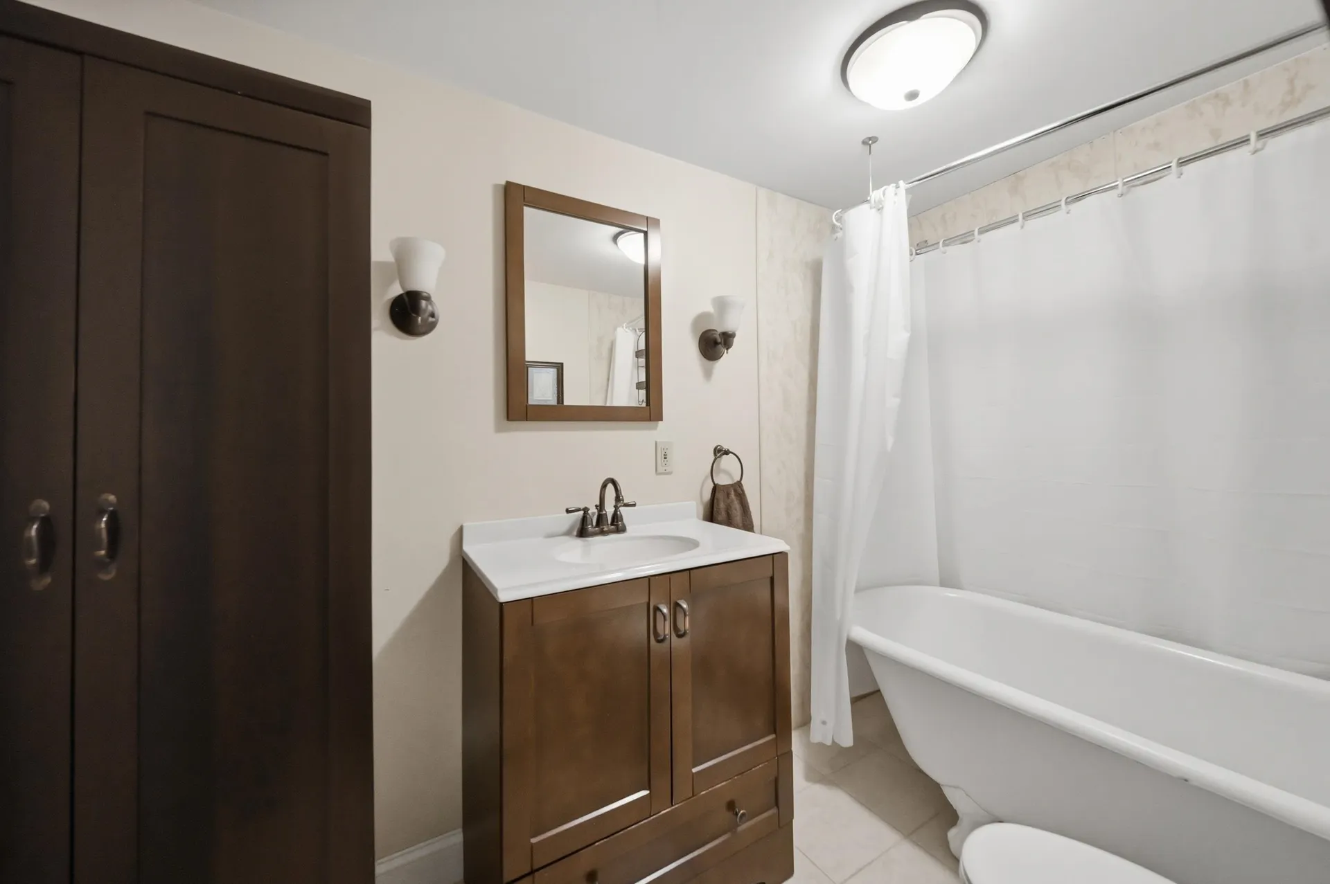 28 New Dunstable Road Nashua NH 03060