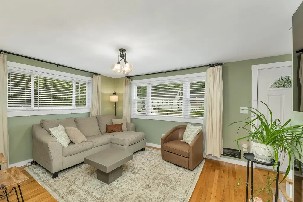 3 Maplewood Avenue Dover NH 03820