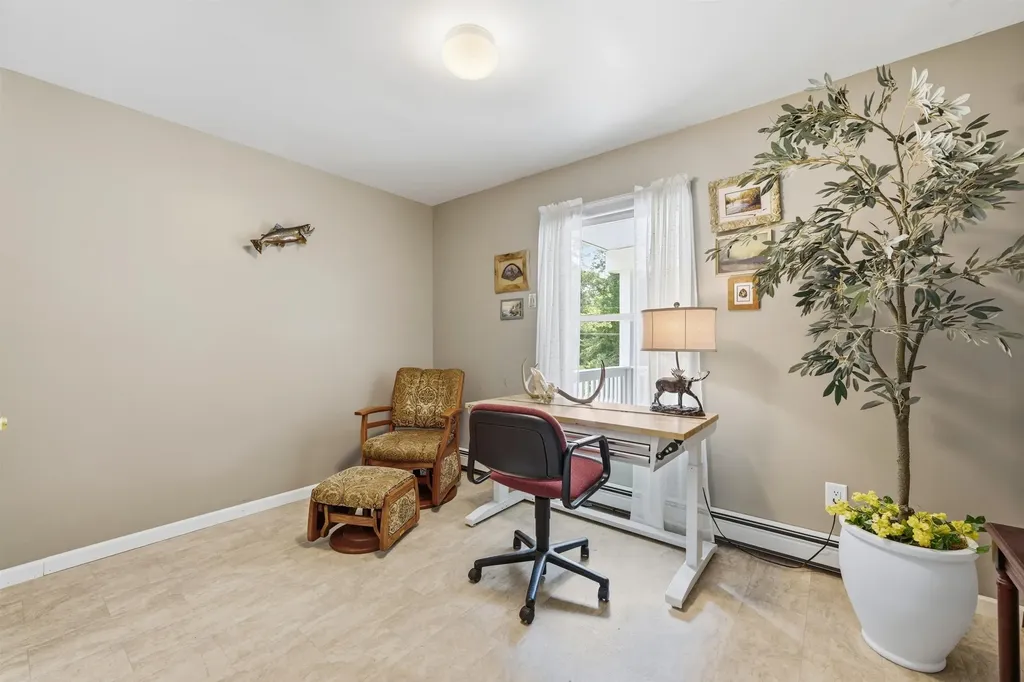 25 Dow Lane Barnstead NH 03225