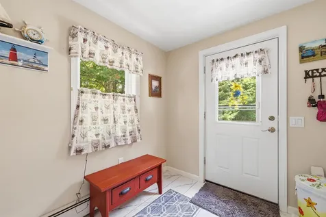 25 Dow Lane Barnstead NH 03225