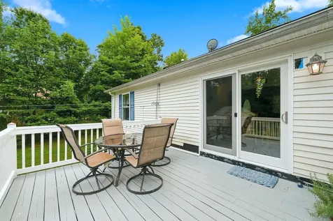 25 Dow Lane Barnstead NH 03225