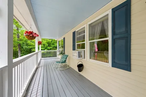 25 Dow Lane Barnstead NH 03225