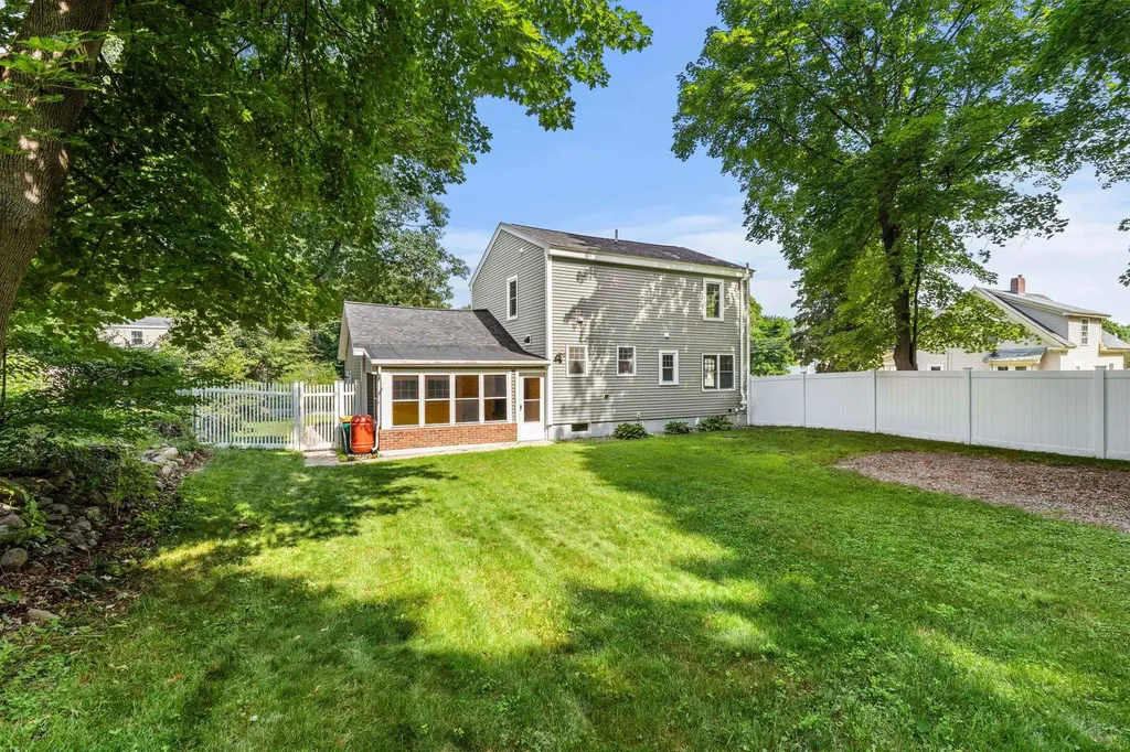 20 Dodge Street Rochester NH 03867