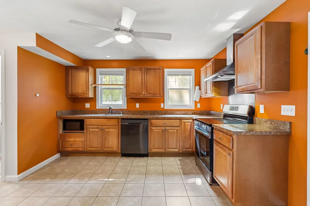 20 Dodge Street Rochester NH 03867