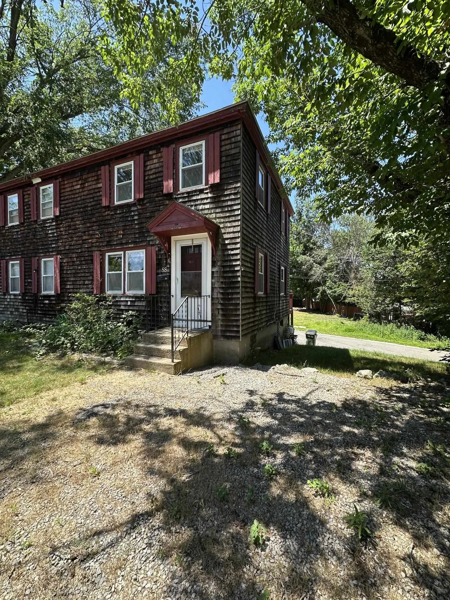 88 Mary Ann Road Manchester NH 03104