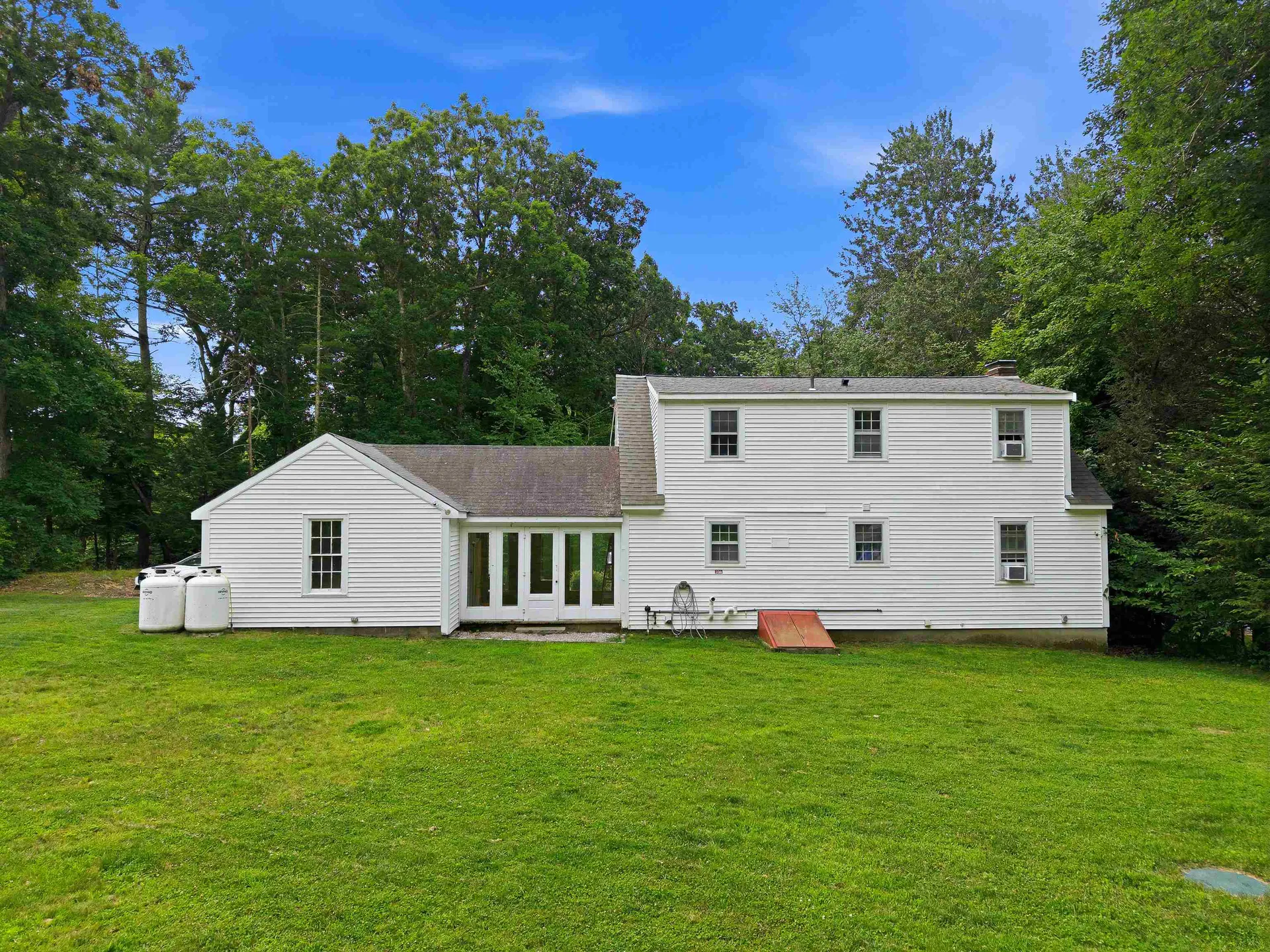 24 Manchester Road Amherst NH 03031