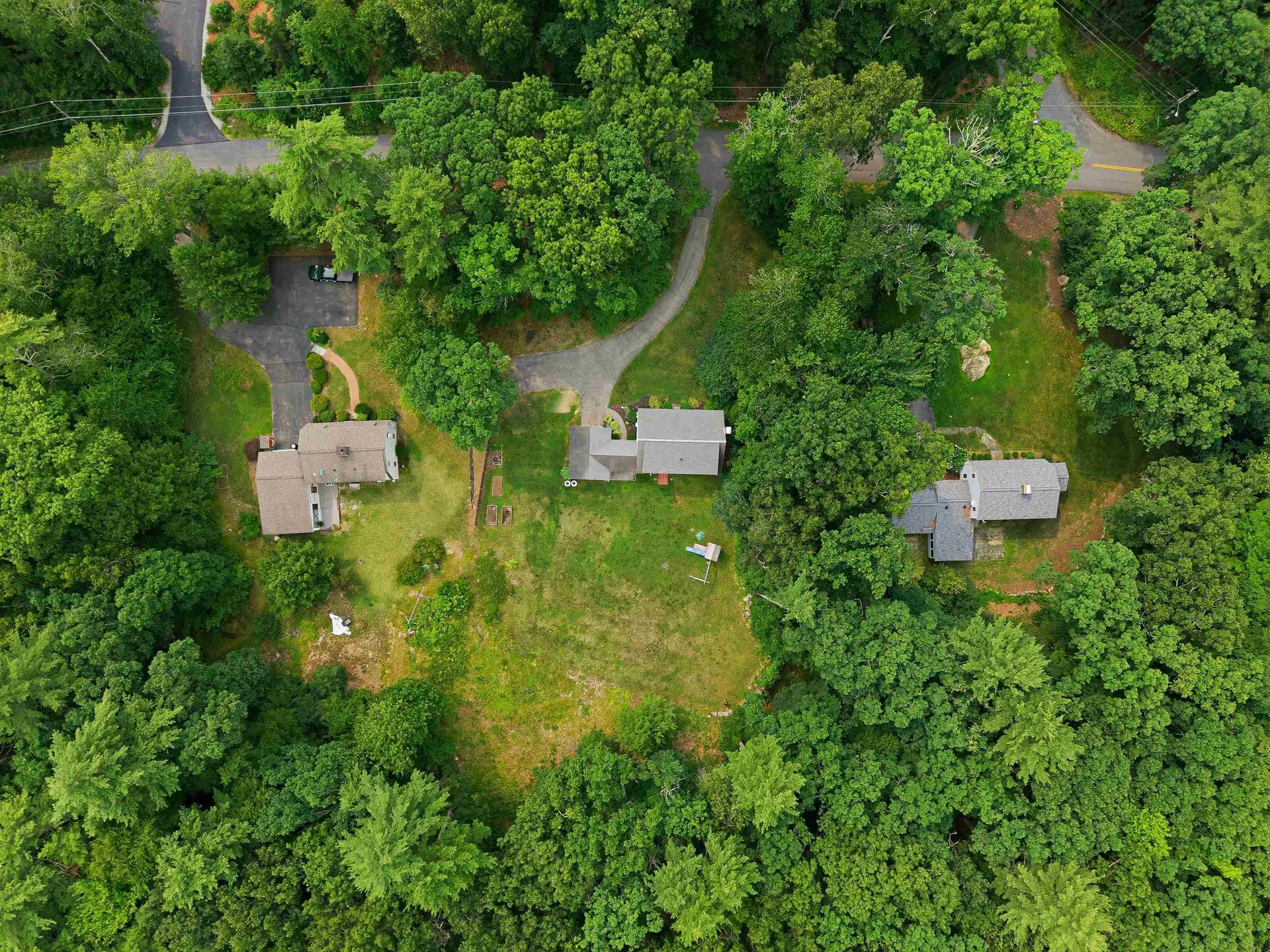 24 Manchester Road Amherst NH 03031