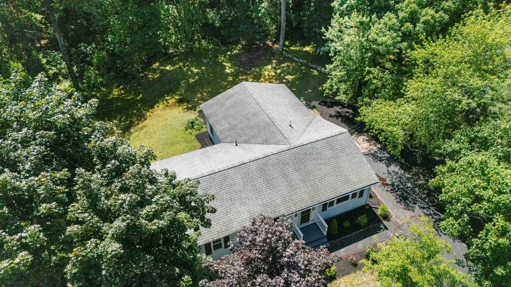 14 Derryfield Road Derry NH 03038