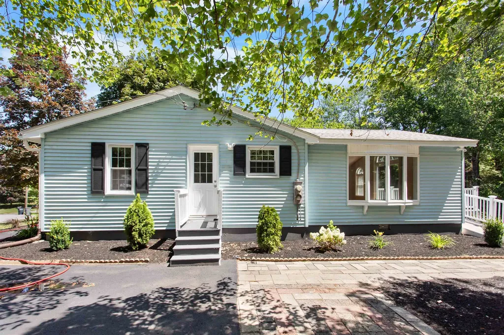 14 Derryfield Road Derry NH 03038