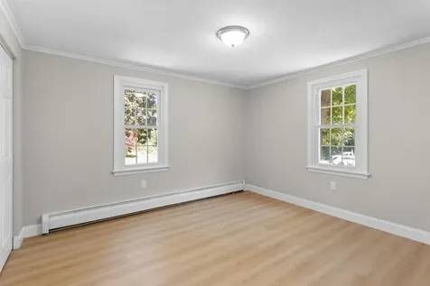 14 Derryfield Road Derry NH 03038