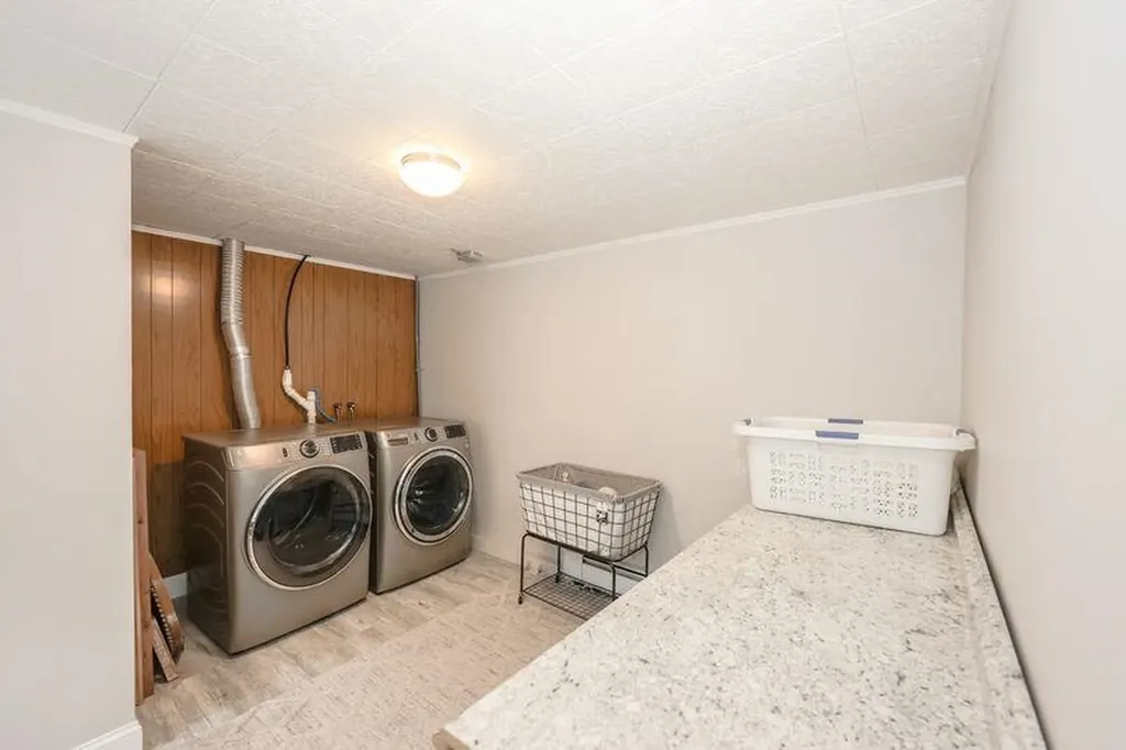 109 Pillsbury Road Londonderry NH 03053