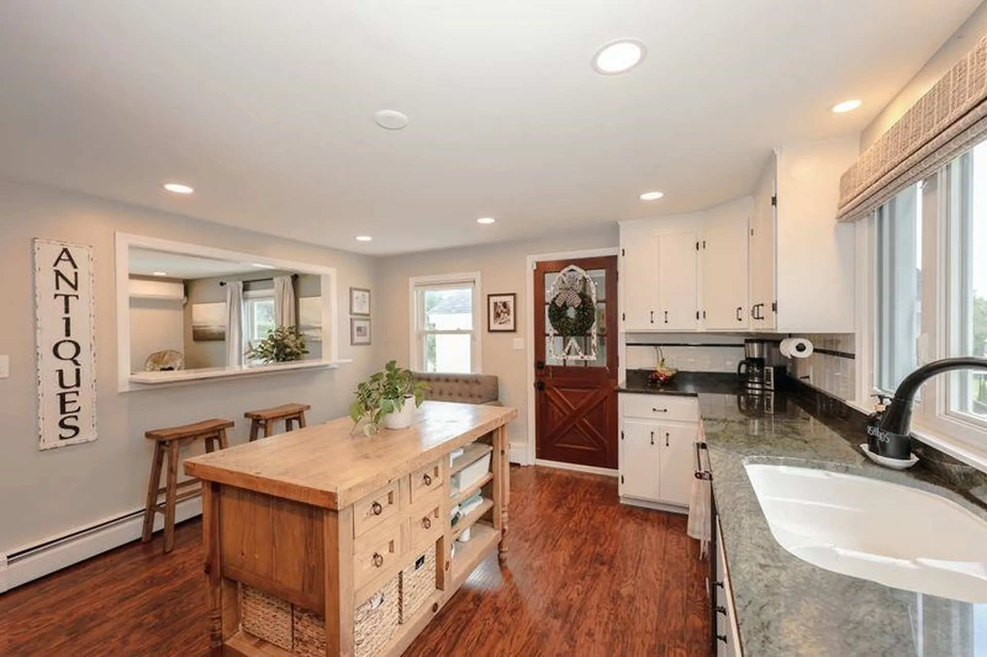 109 Pillsbury Road Londonderry NH 03053