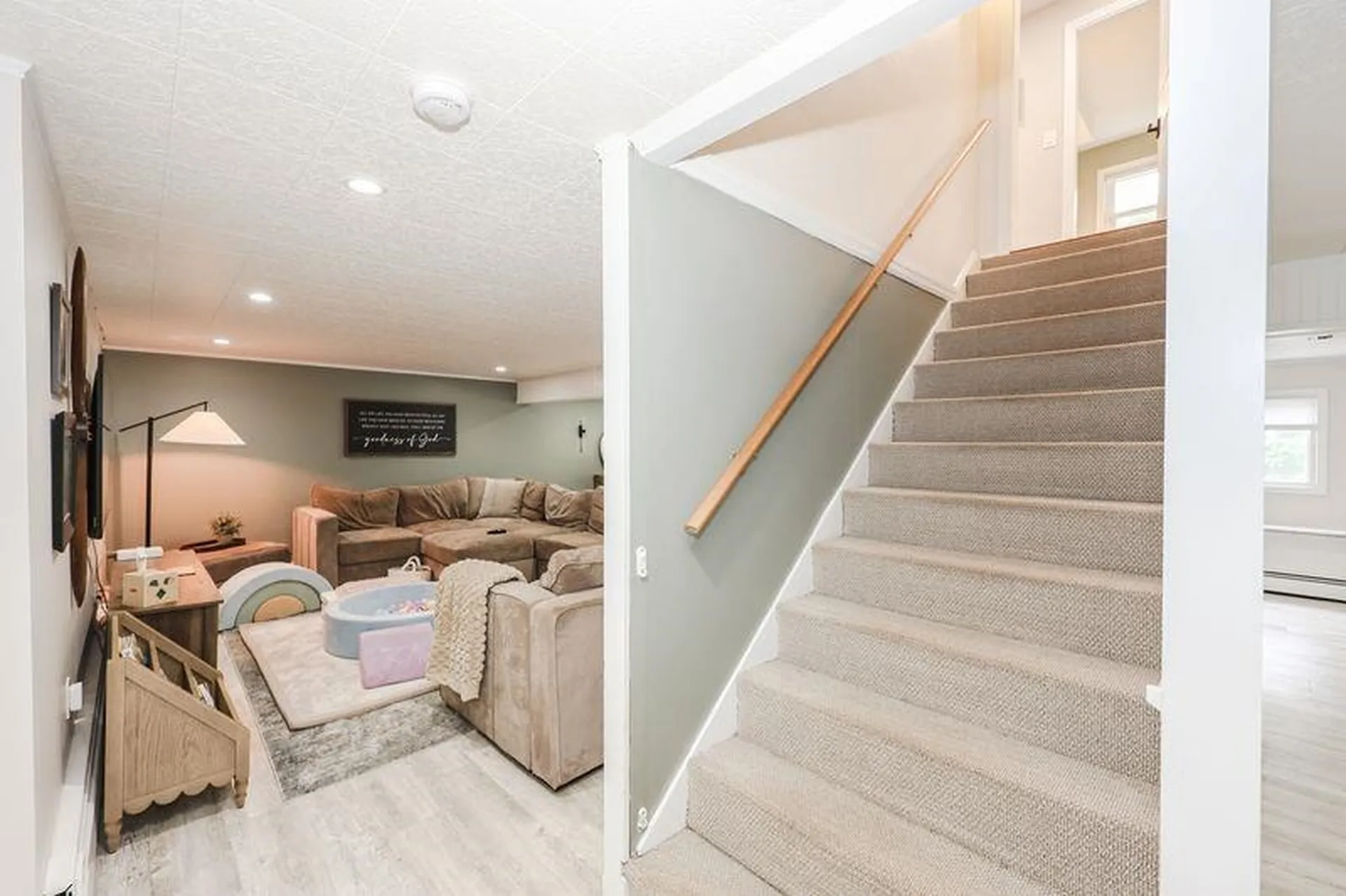 109 Pillsbury Road Londonderry NH 03053