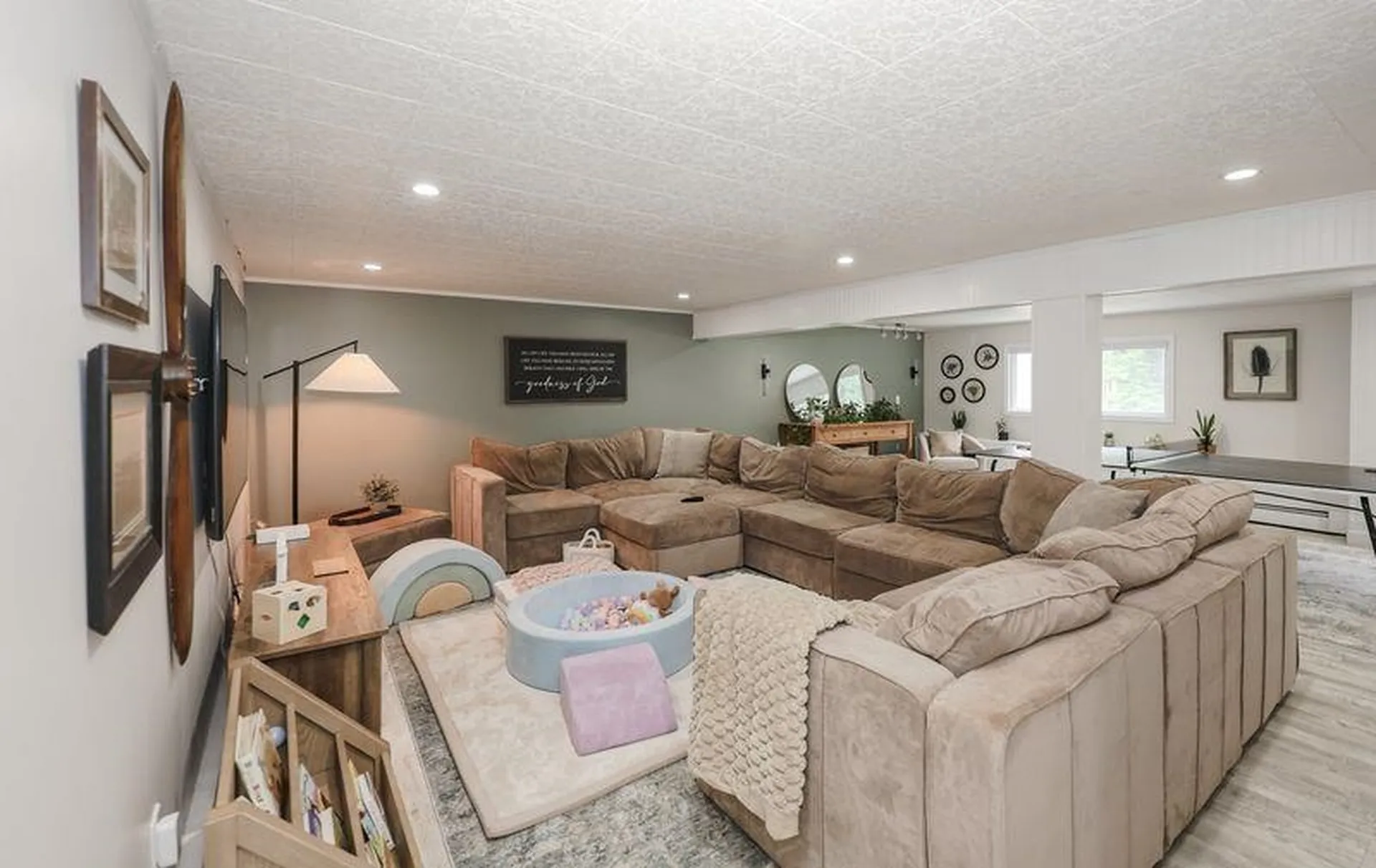 109 Pillsbury Road Londonderry NH 03053