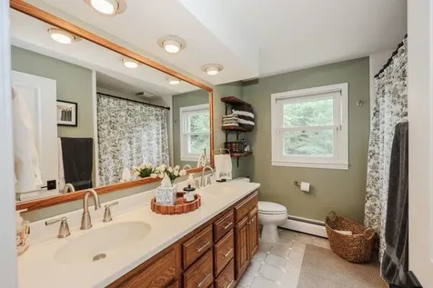 109 Pillsbury Road Londonderry NH 03053