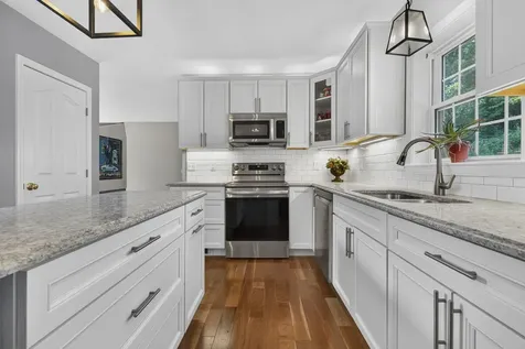14 Naumkeag Court Litchfield NH 03052